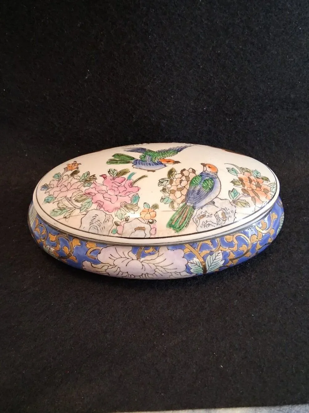 VTG Made in China Chinoiserie Ceramic Oval Trinket Box Bird & Floral Gold Accent - Picture 1 of 13